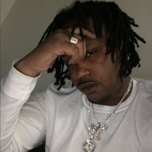 Meet your Posher, Larry